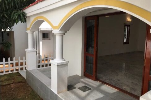 WhatsApp Image 2025-11-06 at 10.05.21 PM