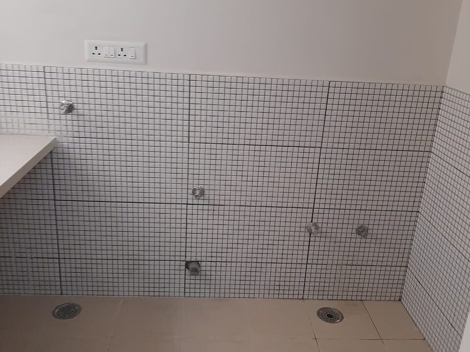 WhatsApp Image 2025-11-06 at 20.04.22 (1)