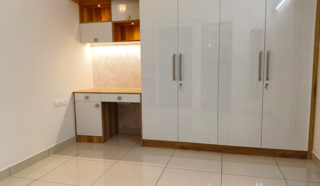 WhatsApp Image 2025-11-07 at 1.40.01 PM (1)