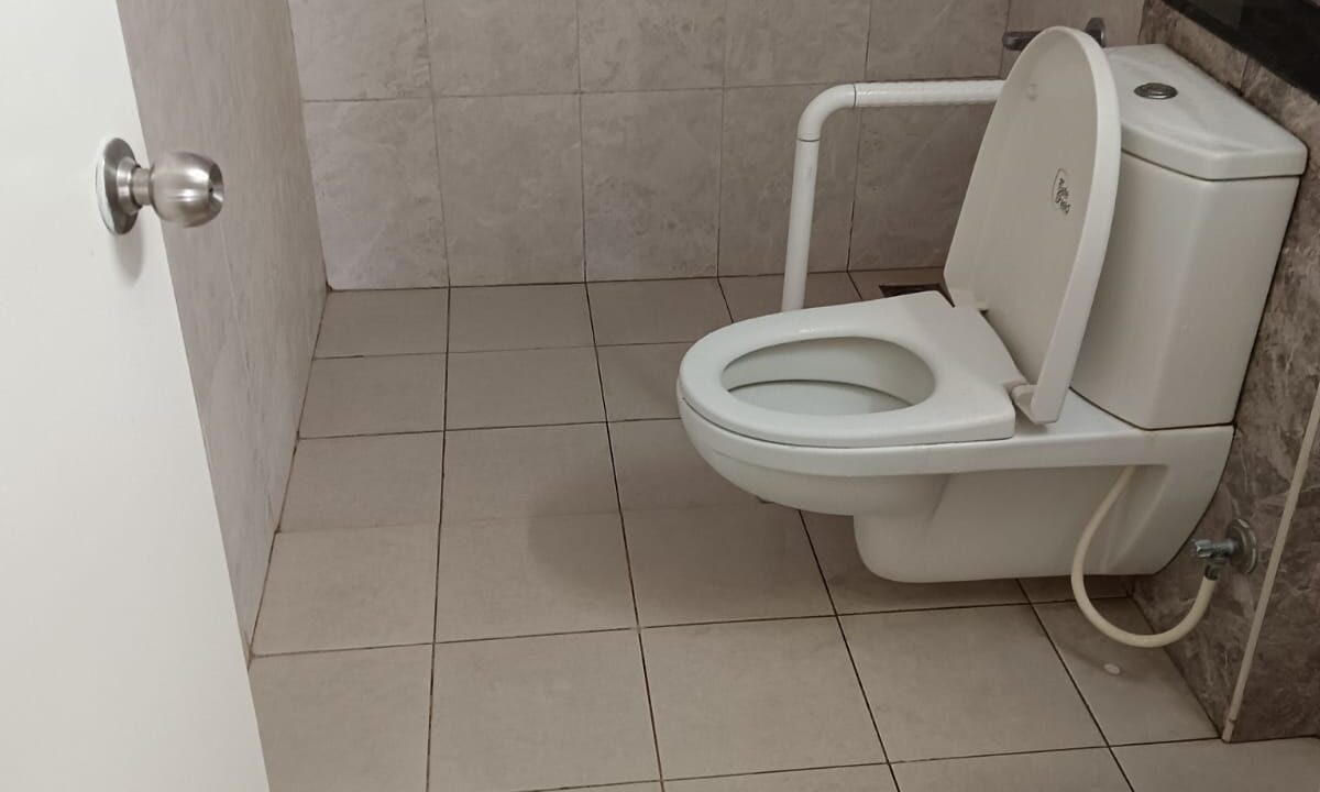 WhatsApp Image 2025-11-08 at 1.19.03 PM (1)