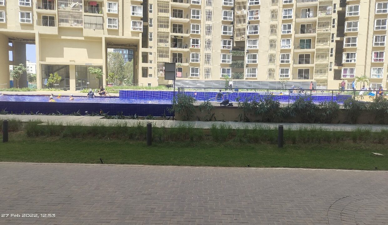 WhatsApp Image 2025-11-12 at 9.05.24 PM