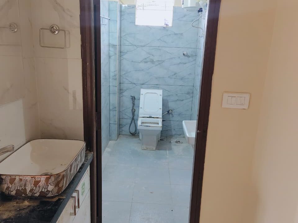 WhatsApp Image 2025-11-13 at 7.41.25 AM (2)