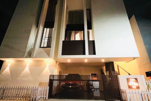 WhatsApp Image 2025-11-14 at 4.40.55 PM (2)