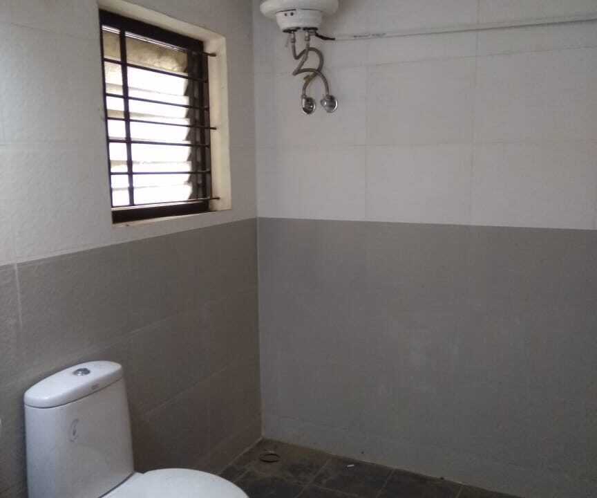 WhatsApp Image 2025-11-14 at 6.42.42 PM (2)