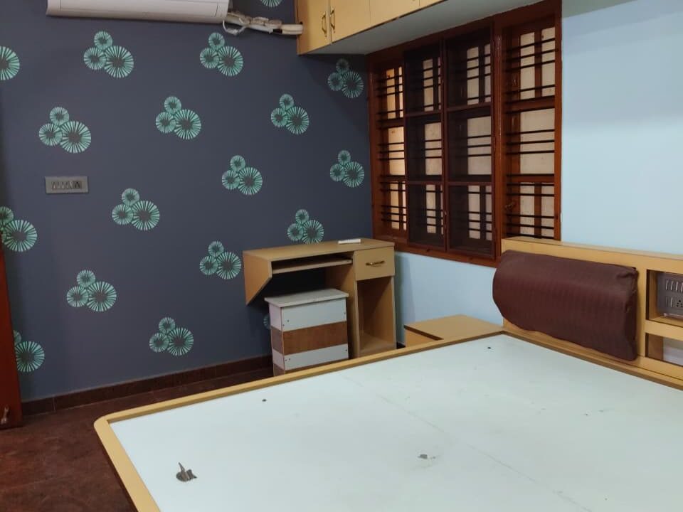 WhatsApp Image 2025-11-16 at 00.30.07-2