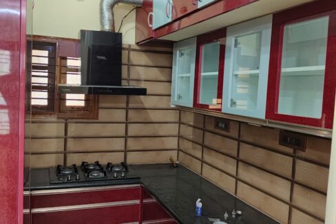 WhatsApp Image 2025-11-16 at 00.30.07-3