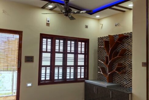 WhatsApp Image 2025-11-16 at 00.30.09