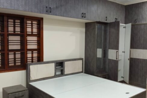 WhatsApp Image 2025-11-16 at 00.30.11