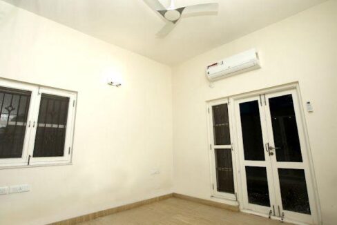 WhatsApp Image 2025-11-17 at 1.47.20 PM (1)