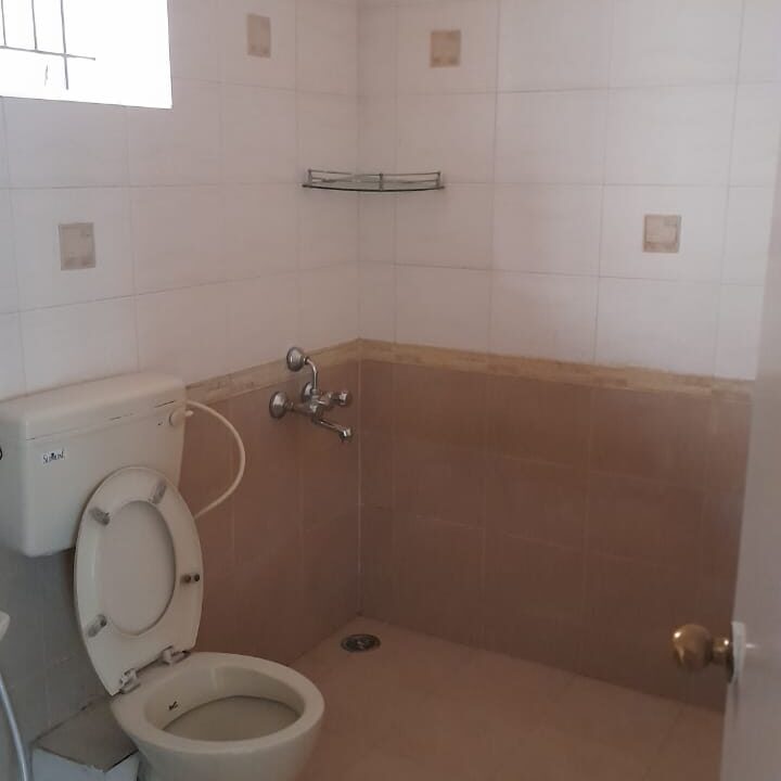 WhatsApp Image 2025-11-20 at 3.33.35 PM (2)