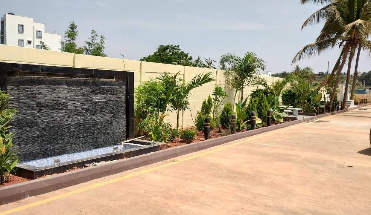 WhatsApp Image 2025-11-21 at 20.38.53-2