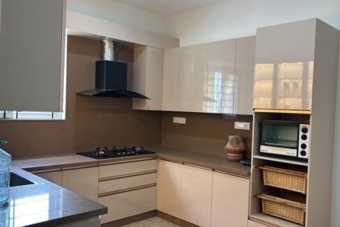 e1b3c697-560a-4529-b571-be04a6b03e3f