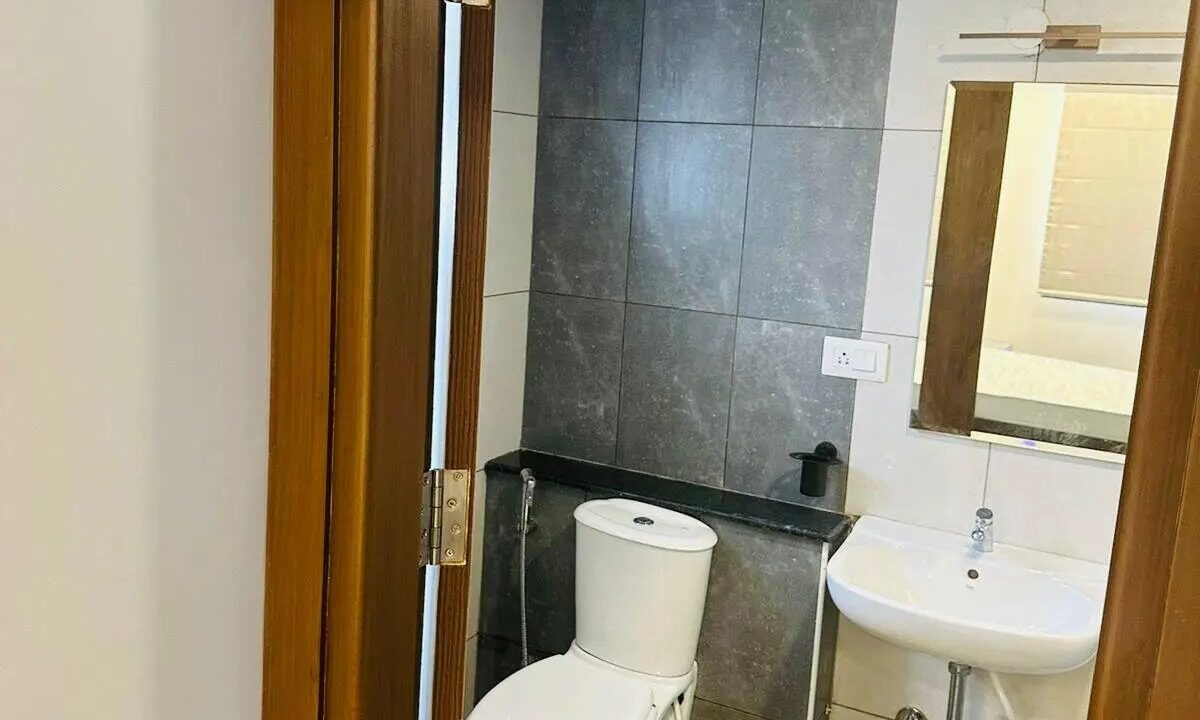 WhatsApp Image 2025-11-25 at 1.34.03 PM