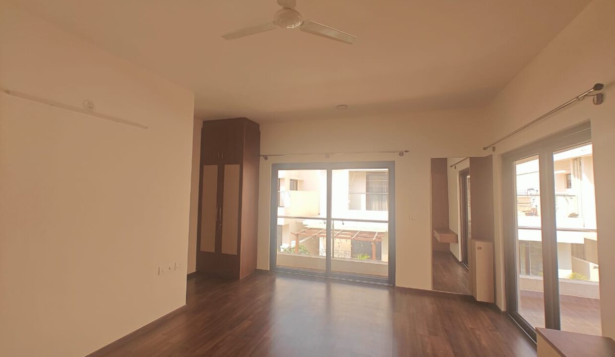 WhatsApp Image 2025-11-26 at 4.31.28 PM