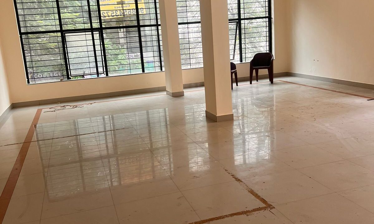 WhatsApp Image 2025-12-02 at 18.11.27