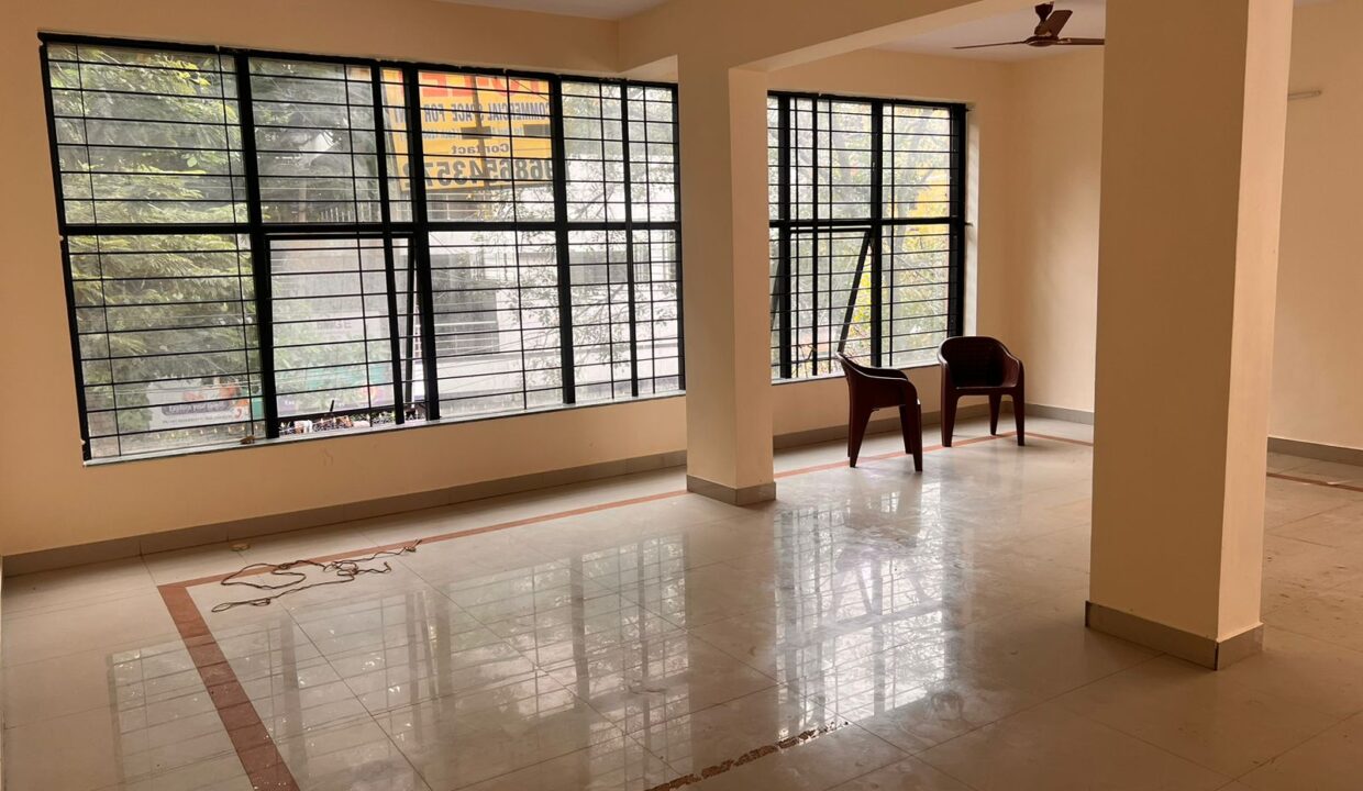 WhatsApp Image 2025-12-02 at 18.11.28