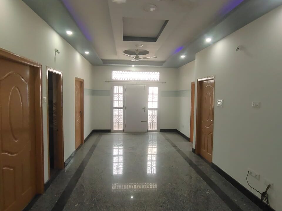 WhatsApp Image 2025-12-04 at 10.10.08 PM (2)