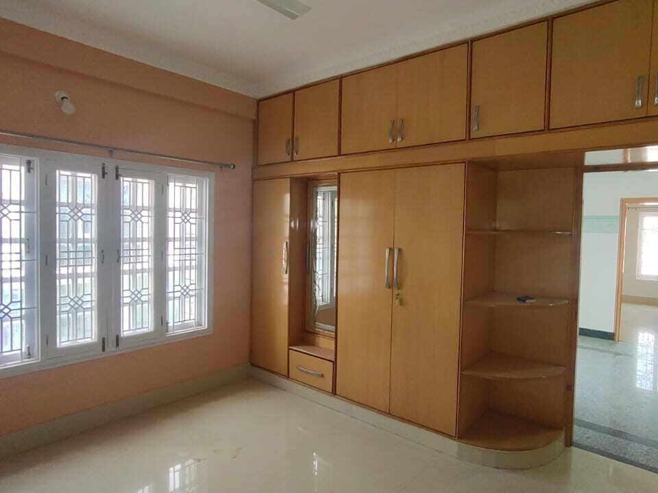 WhatsApp Image 2025-12-04 at 10.10.08 PM