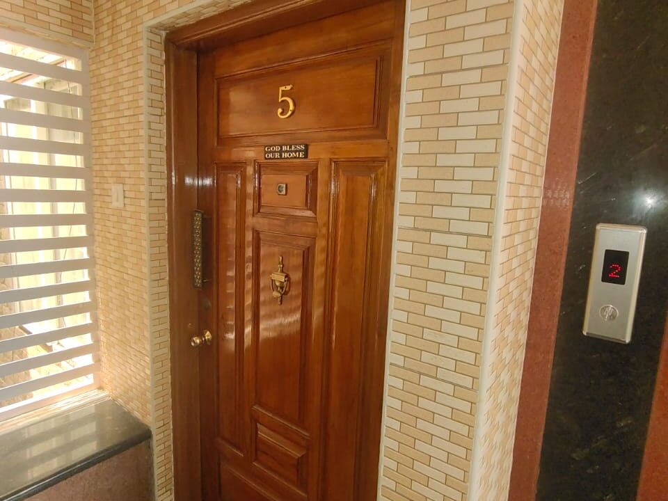 WhatsApp Image 2025-12-04 at 10.10.09 PM (1)