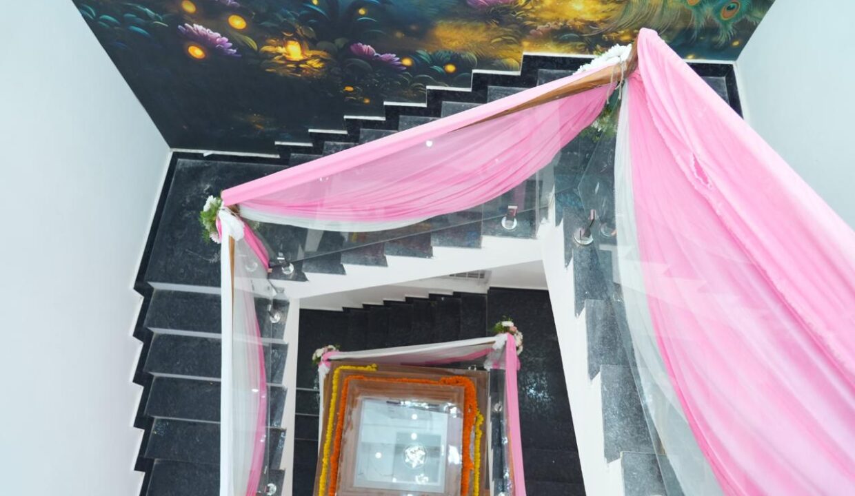 WhatsApp Image 2025-12-05 at 10.10.35 PM