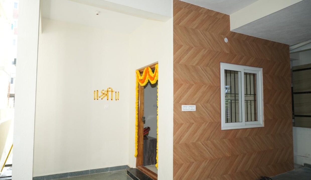 WhatsApp Image 2025-12-05 at 10.10.40 PM (1)