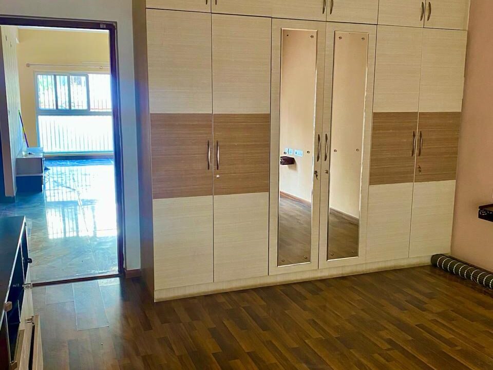 WhatsApp Image 2025-12-06 at 8.32.27 PM (1)