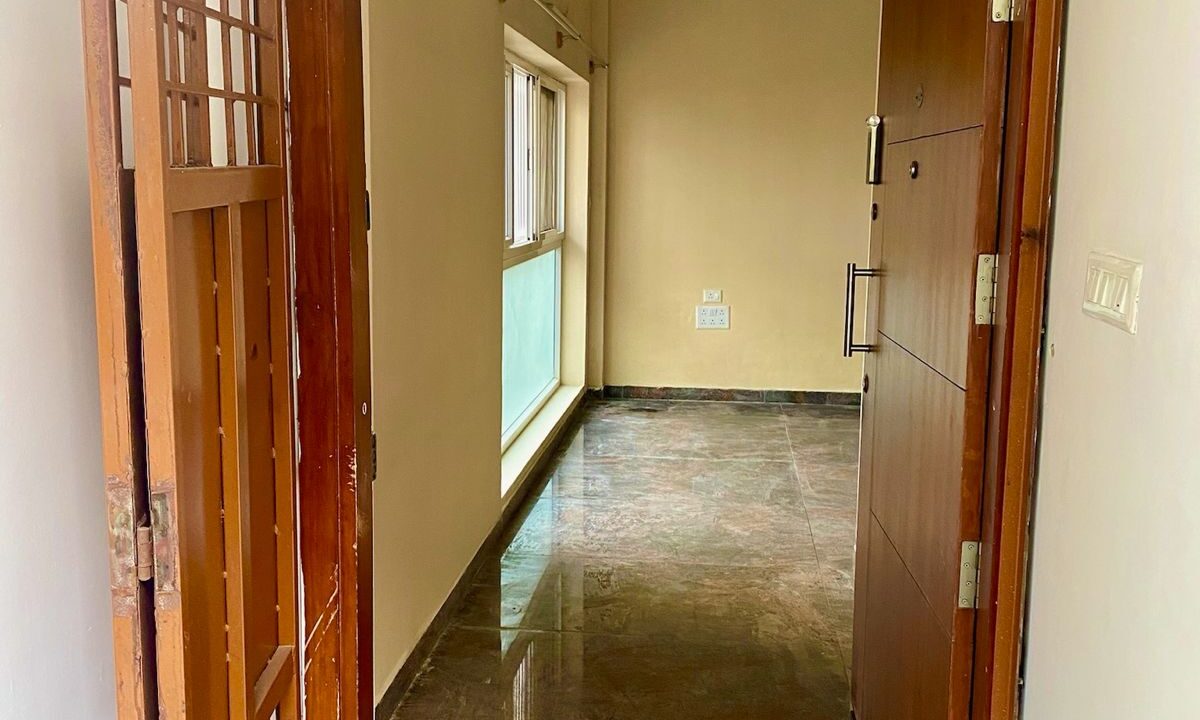 WhatsApp Image 2025-12-06 at 8.32.32 PM