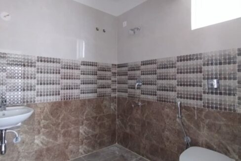 WhatsApp Image 2025-12-06 at 9.10.49 AM