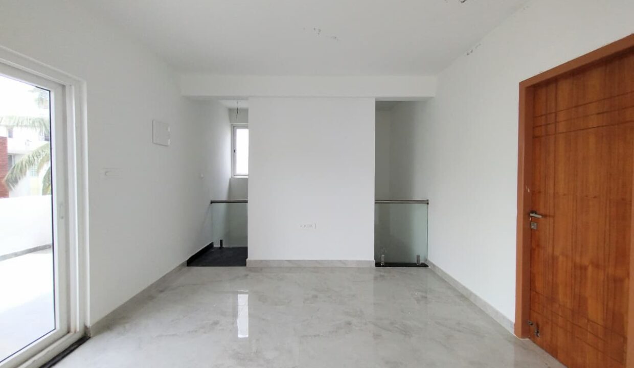 WhatsApp Image 2025-12-06 at 9.10.51 AM (2)