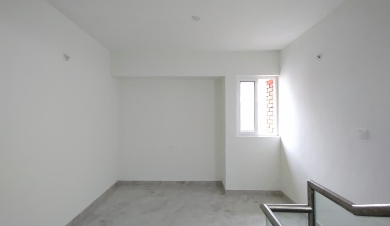 WhatsApp Image 2025-12-06 at 9.10.54 AM (1)