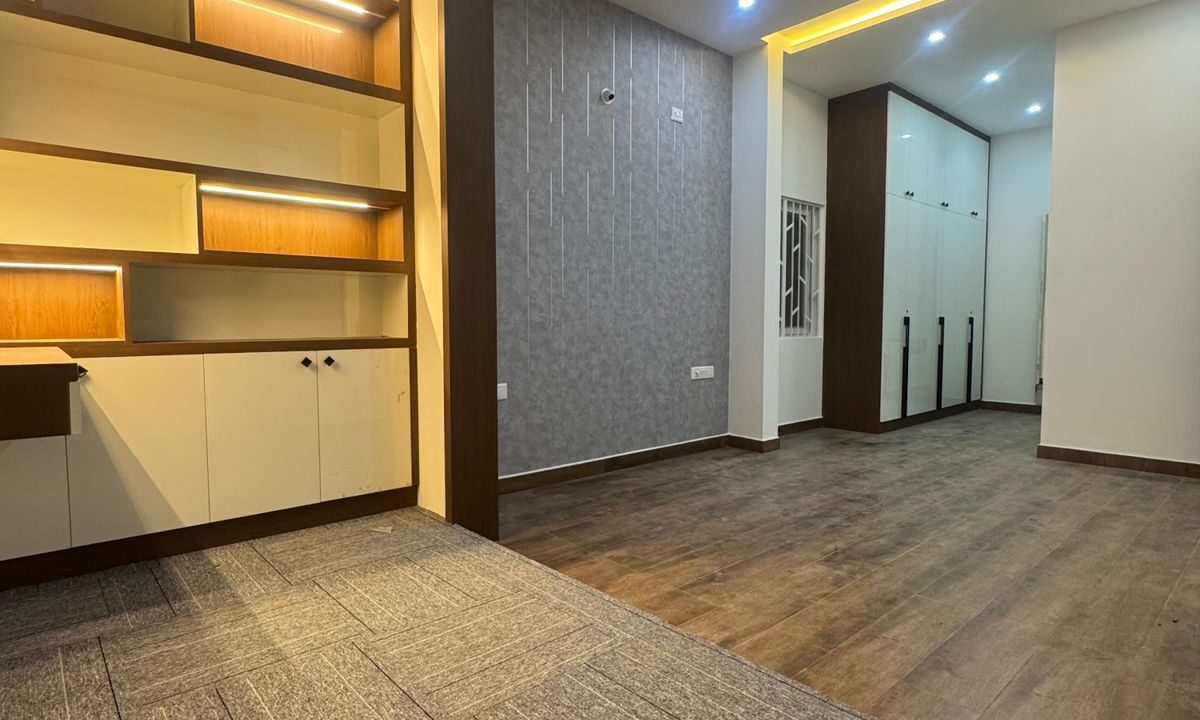 WhatsApp Image 2025-12-07 at 10.53.44 AM (1)