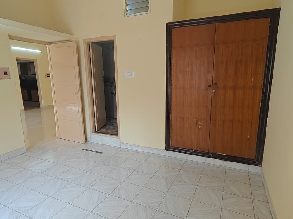 WhatsApp Image 2025-12-07 at 11.49.04 PM