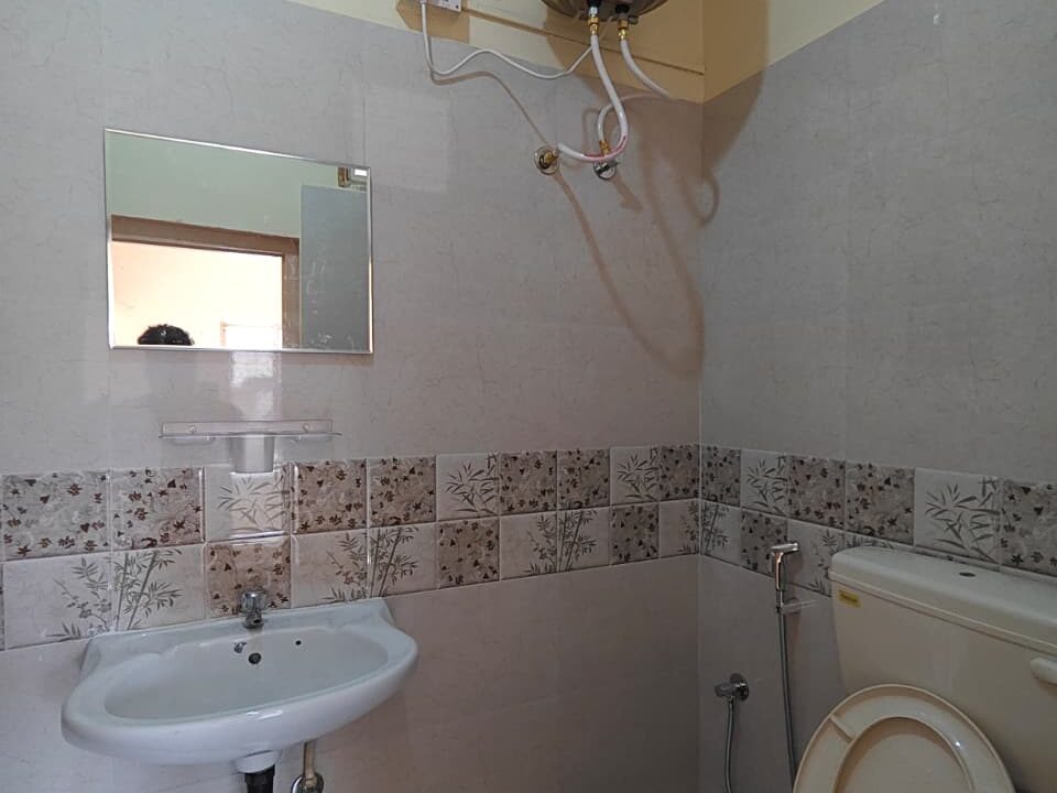 WhatsApp Image 2025-12-07 at 11.49.07 PM