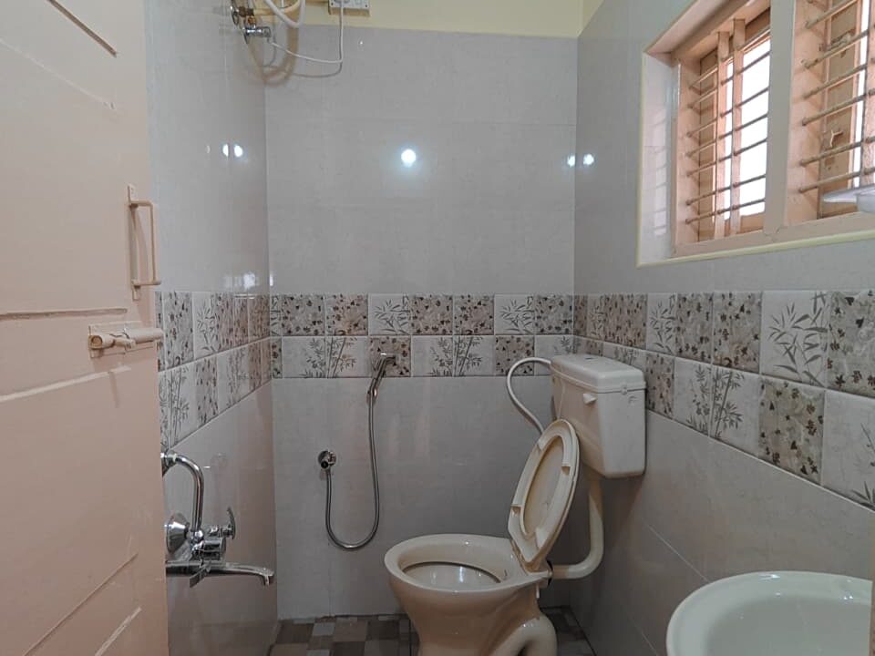 WhatsApp Image 2025-12-07 at 11.49.14 PM