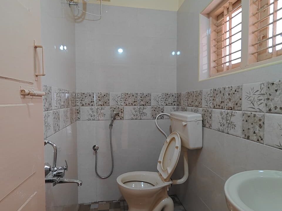 WhatsApp Image 2025-12-07 at 11.49.16 PM