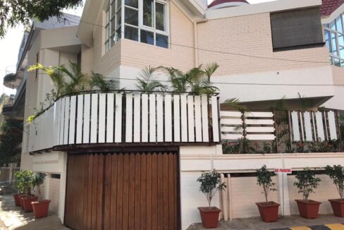 WhatsApp Image 2025-12-08 at 4.20.51 PM (1)