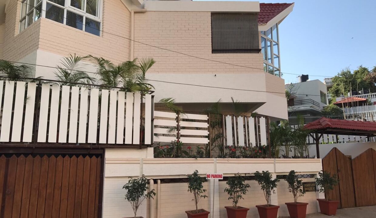 WhatsApp Image 2025-12-08 at 4.20.51 PM (2)