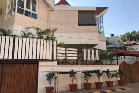 WhatsApp Image 2025-12-08 at 4.20.51 PM (2)