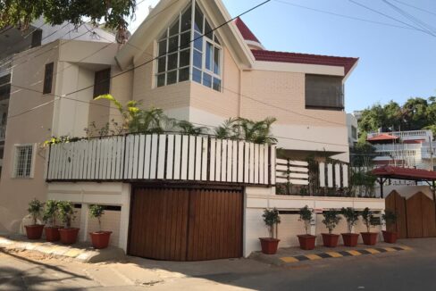 WhatsApp Image 2025-12-08 at 4.20.51 PM