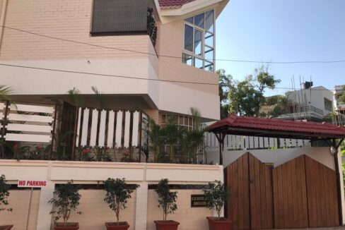 WhatsApp Image 2025-12-08 at 4.20.52 PM