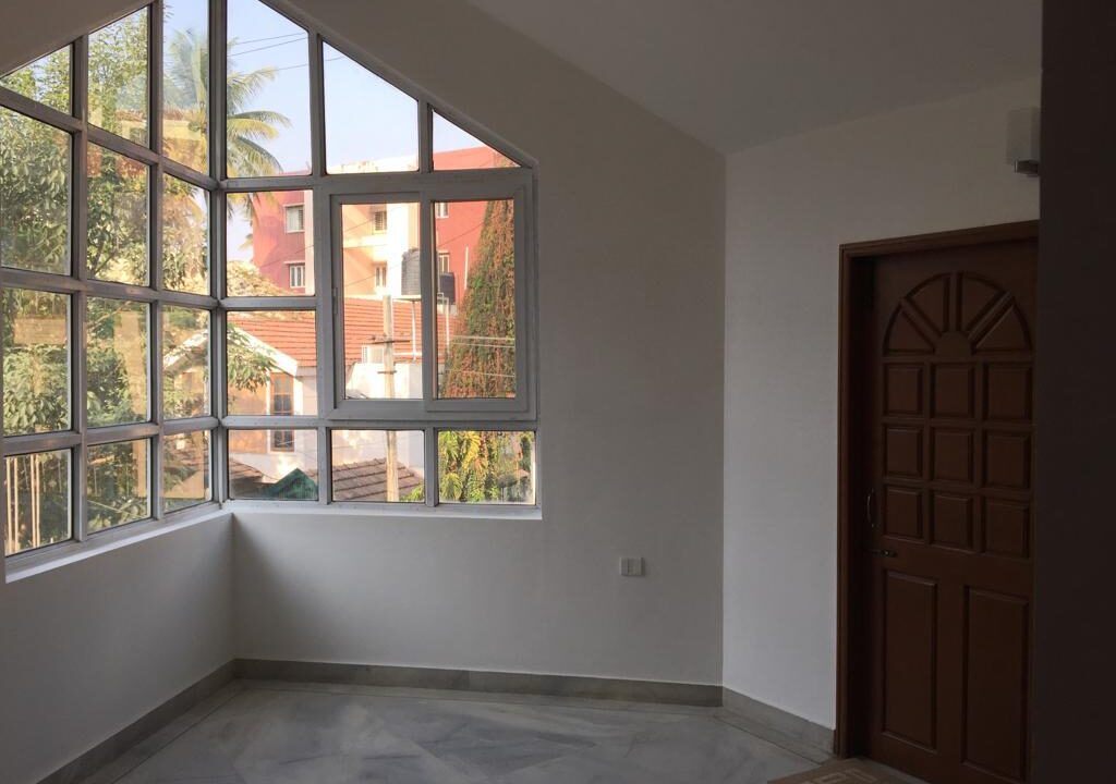 WhatsApp Image 2025-12-08 at 4.20.56 PM (1)