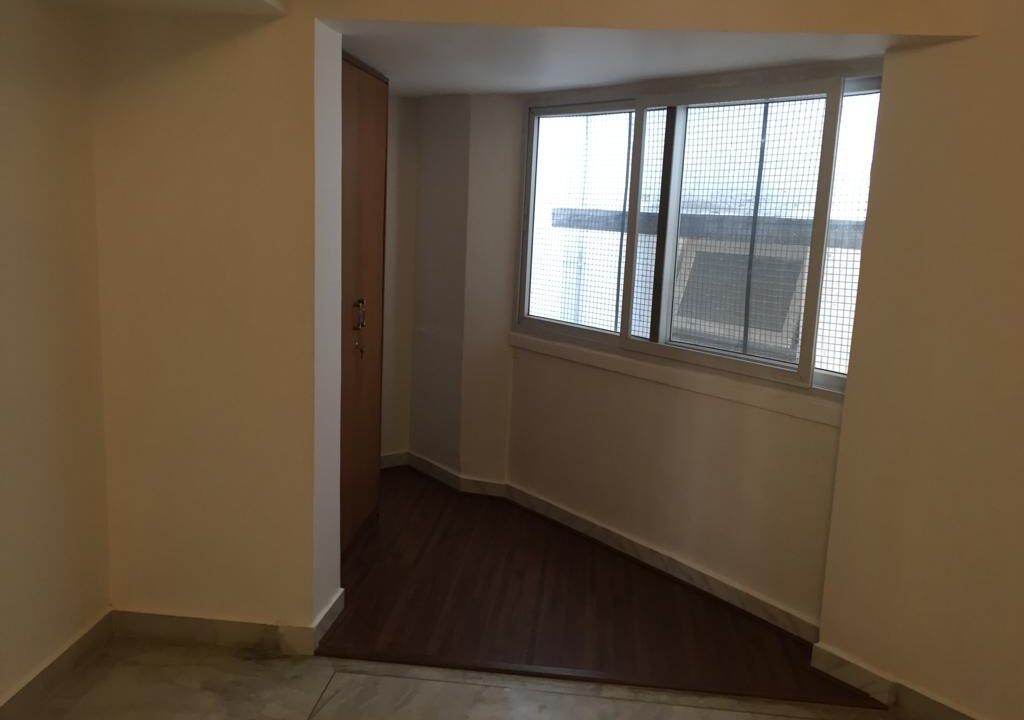 WhatsApp Image 2025-12-08 at 4.20.58 PM (1)