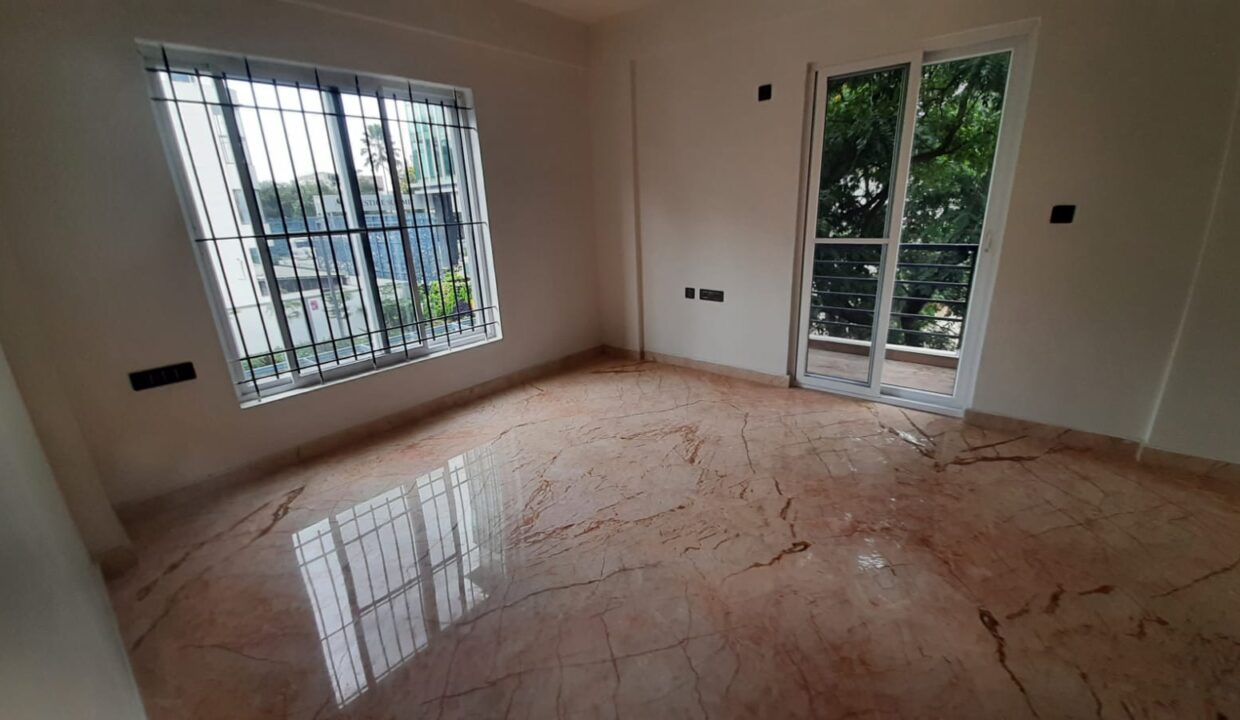 WhatsApp Image 2025-12-08 at 4.24.51 PM (1)