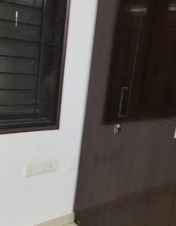 WhatsApp Image 2025-12-09 at 1.05.21 PM (1)