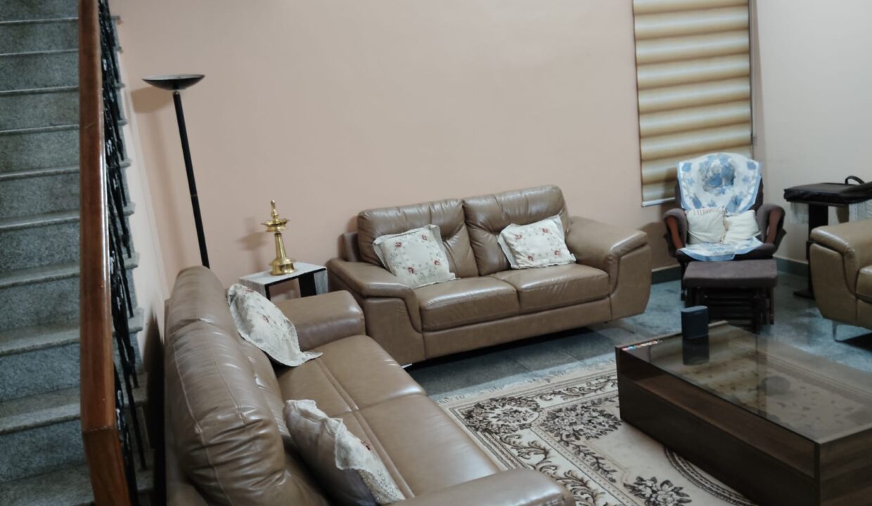 WhatsApp Image 2025-12-10 at 5.00.44 PM