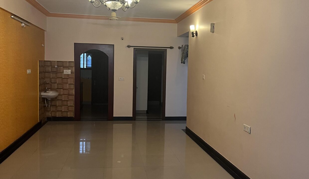 677501335O-1766330620756