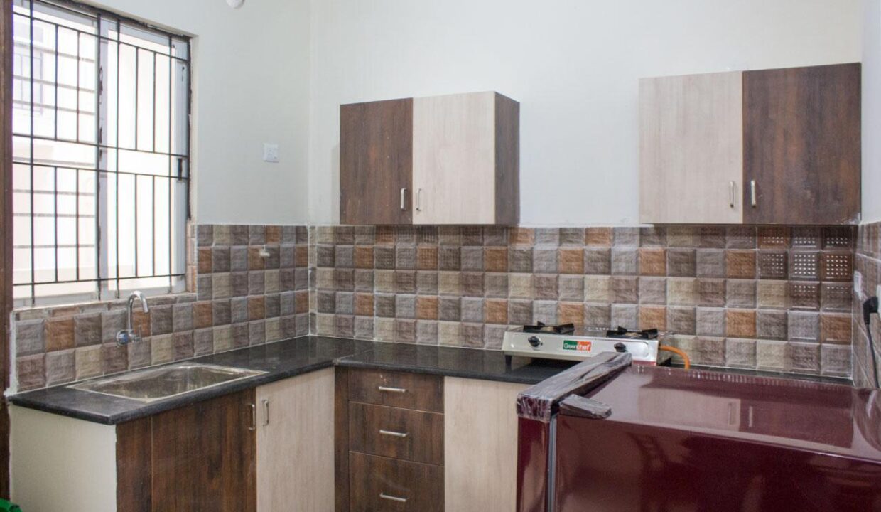 ba2d5f4b-4c9e-47f3-9d40-a637ed15d913