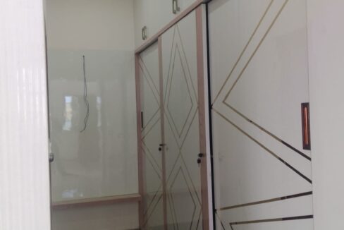 d76e4c72-1d91-42df-bc56-029c0e32751b