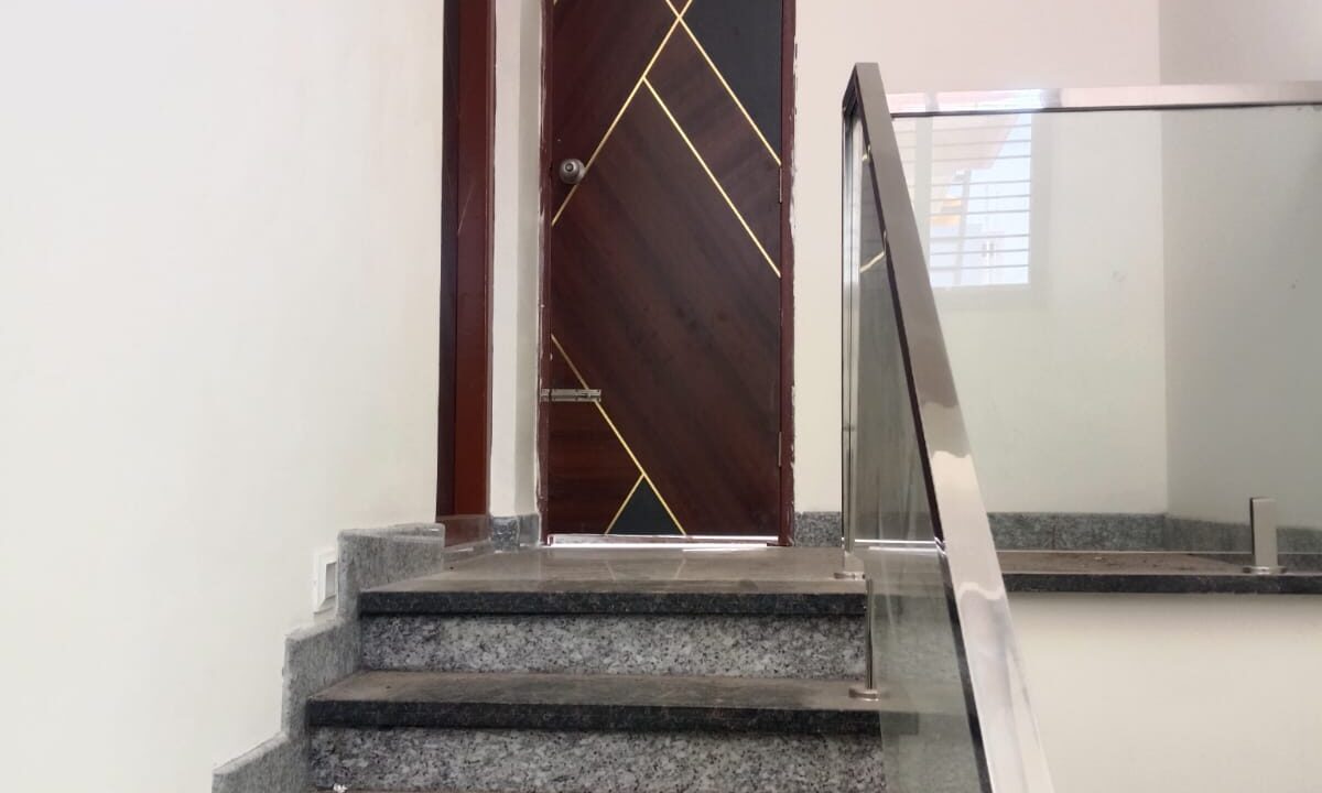 e64bd27e-14ee-4d00-a3a5-ba63479d1499