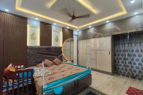 ade5d6a9-bf29-4b02-8543-efc4ca900108